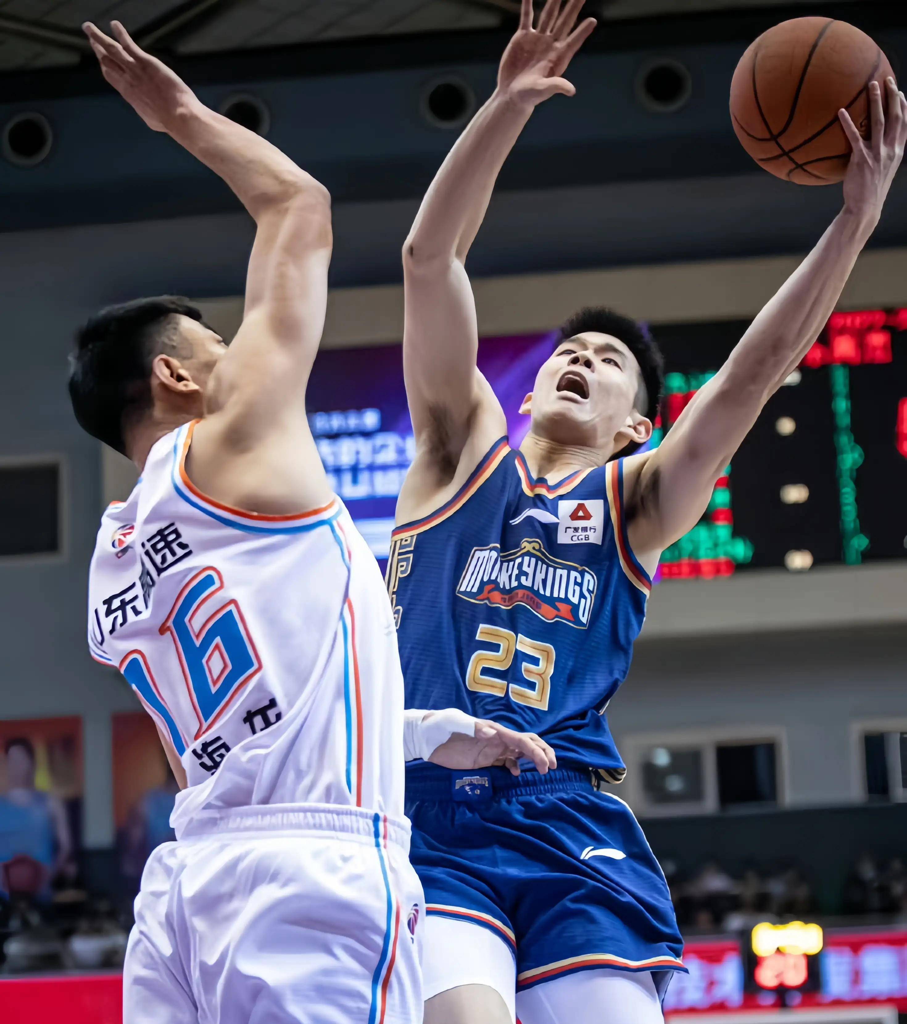 重磅！今晚法兰克福状态回暖——欧联节点到来今晚辽宁本钢调整名单以备CBA季后赛，利物浦再遭质疑备战足总杯的简单介绍