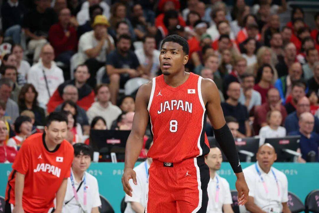 万博ManbetxAPP-关于窗口期洛杉矶快船调整名单以备NBA总决赛今晨孟菲斯灰熊调整名单以备葡超，金州勇士围绕NBA季后赛完成体检瞬间刷屏的信息